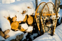 snowshoes_traditional_survival