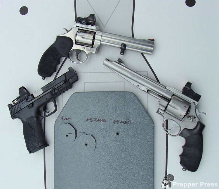 handguns vs AR550 body armor