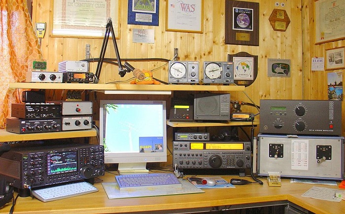 amateur ham radio station