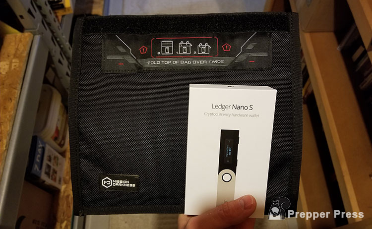 Ledger Nano and Mission Darkness to protect Bitcoin from an EMP attack