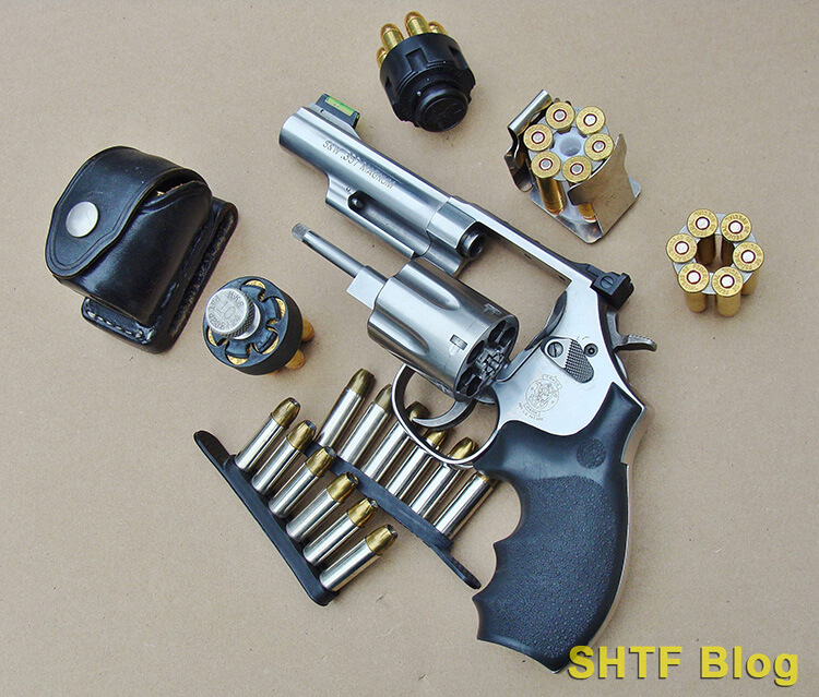 .357 revolver with speedloaders